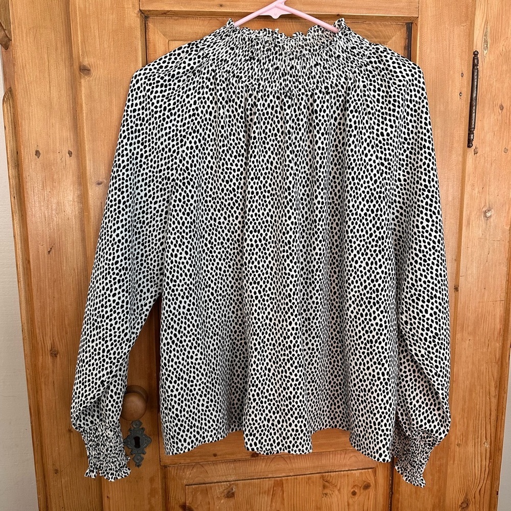 Nine West Rouched Mock Turtleneck Blouse White & Black Long Sleeve Sz Large